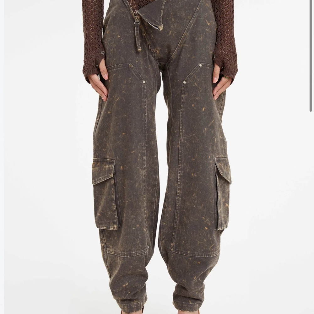 Ruve Distressed Cargo Pants